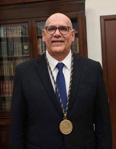 Dr. Pedro Vicente Castro Guillén